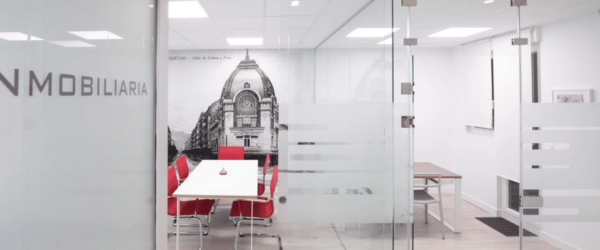 Detalle de las instalaciones de Albistur Inmobiliaria en Donostia-San Sebastián